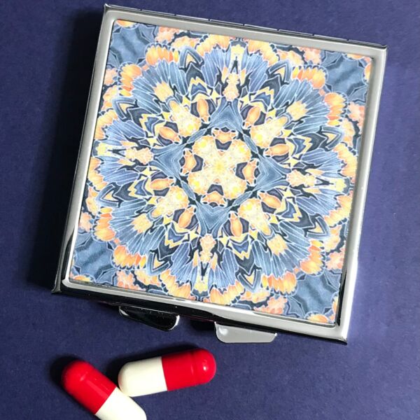 Square Pill Box Thumbnail